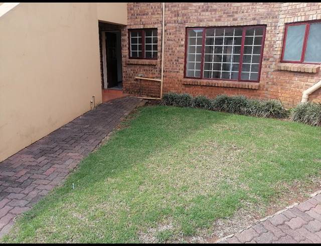 2 bed property to rent in WINCHESTER HILLS